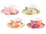 Teetasse und Untertasse aus Porzellan mit Blumendekor