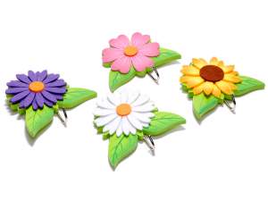 Percha de madera con flor de fieltro y 1 gancho