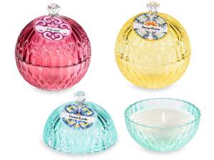 Vela perfumada en esfera de cristal de colores con tapa.