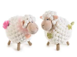 Weiches Schaf mit Herzanhänger
