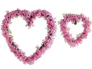guirlandes de coeur de fleurs roses