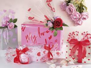 Transparente Herzblätter zum Valentinstag im Großh
