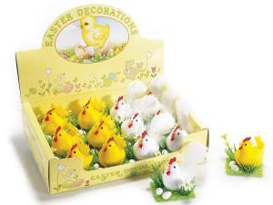 Poulets décoratifs de Pâques