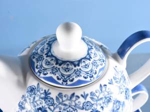 wholesale majolica teapot cup gift set