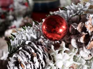 wholesale Christmas snow berry wreath