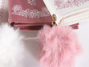 Woman wallet wholesaler with pompom hearts