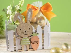 Wholesale basket containing Easter decorations