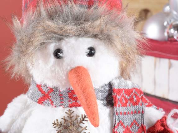 Muñeco de nieve de peluche con bufanda y gorro de punto