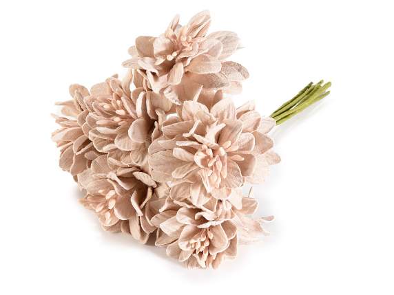 Flor artificial de tela color crema con tallo moldeable