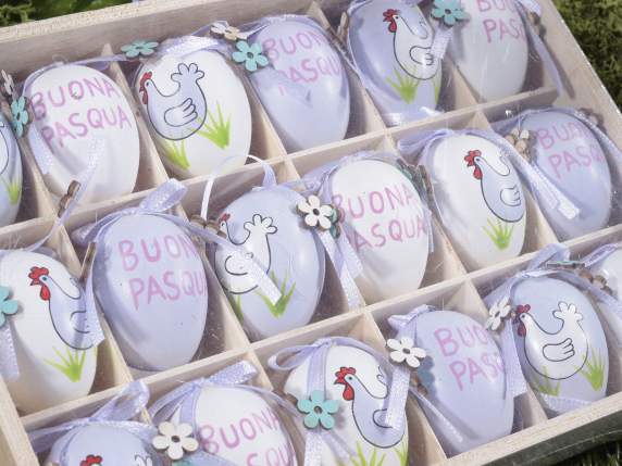 Afișați 18 ouă de plastic decorate de agățat