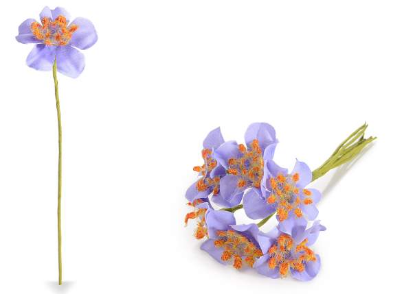Lila künstliche Stoffblume mit farbigen Stempeln