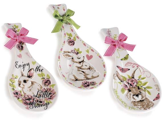 Glossy ceramic spoon rest with Bunny decorations and bow