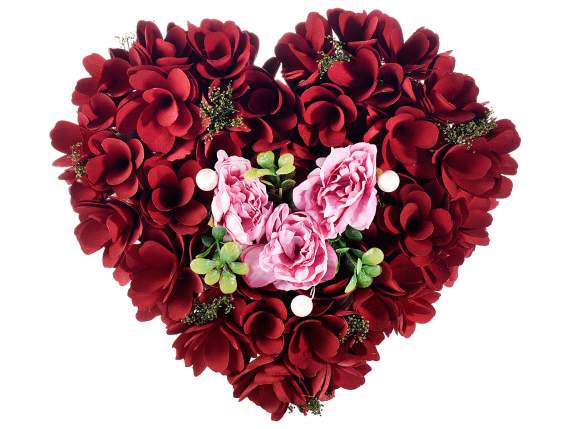 Ghirlandă inimă cu trandafiri din lemn și material textil