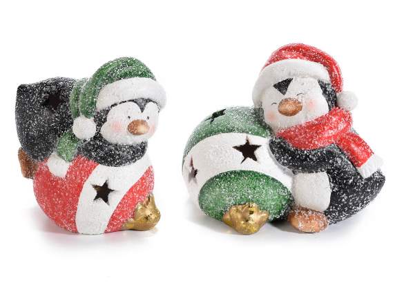 Pingouin en céramique sur boule de Noël avec lumière LED