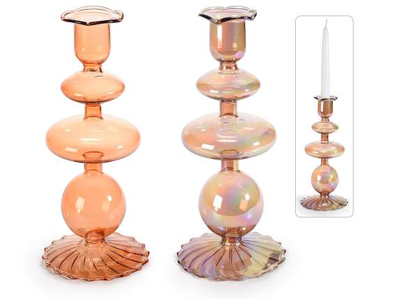 Kerzenhalter aus bearbeitetem und farbigem Glas