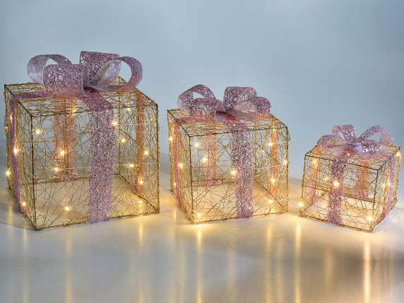 Set mit 3 Geschenkpackungen aus Metall mit warmweißen LED-Le