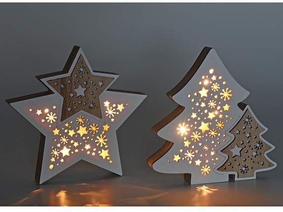 Weihnachtsstern aus Holz und Baumschmuck mit Lichtern