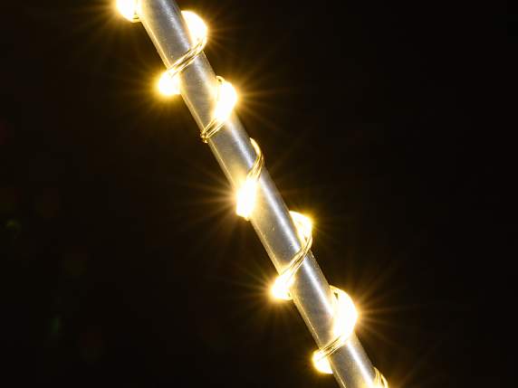 Estrella brillante con 225 luces LED blancas cálidas para co