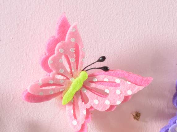 Conf. 12 mariposas en fieltro colorada con adhesivo