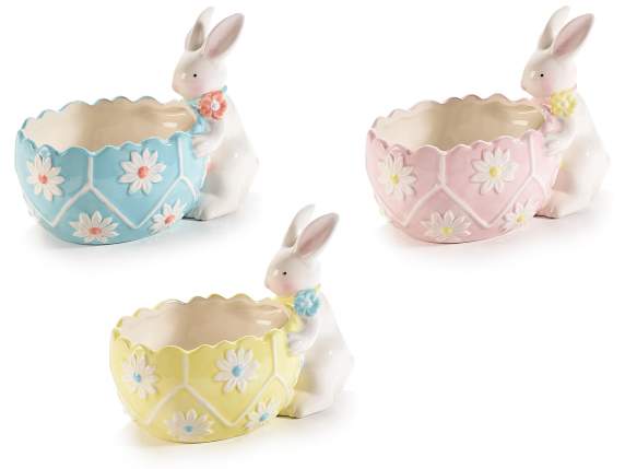Boîte à oeufs en céramique avec lapin et fleurs en relief
