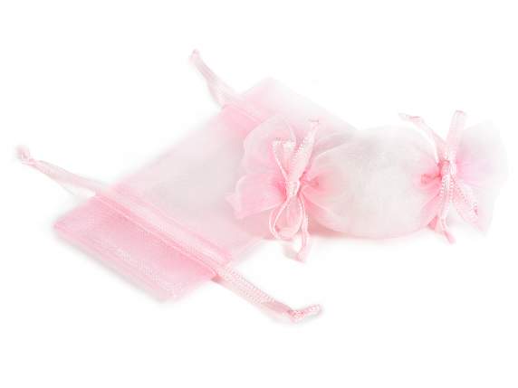Candy for favor in organza with tie rods
