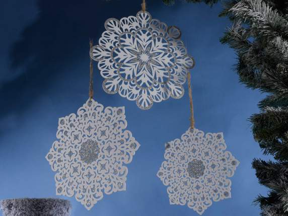 Set of 2 wooden snowflakes to hang