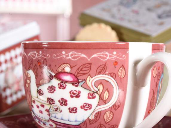 Cana de ceai din portelan decorata cu farfurie si cutie. cad