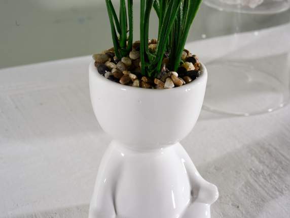 Vasetto ceramica Omino in relax con erba artificiale