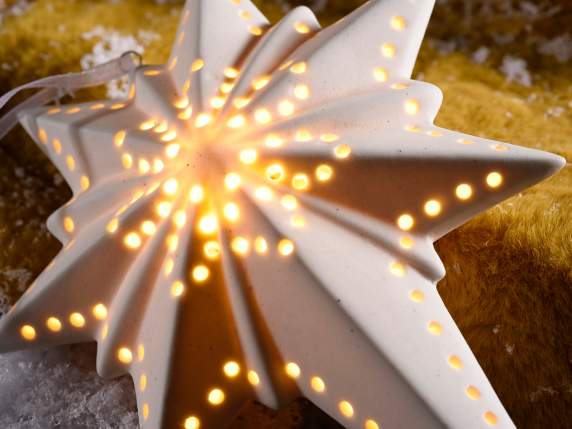 Estrella de porcelana blanca opaca con luces LED para colgar