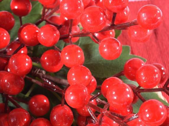 Fascinator de centru cu fructe roșii artificiale