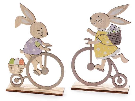 Lapin en bois à vélo avec paniers de Pâques