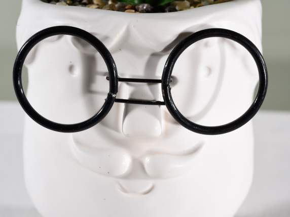 Set of 3 face ceramic vases with glasses with artificial pla