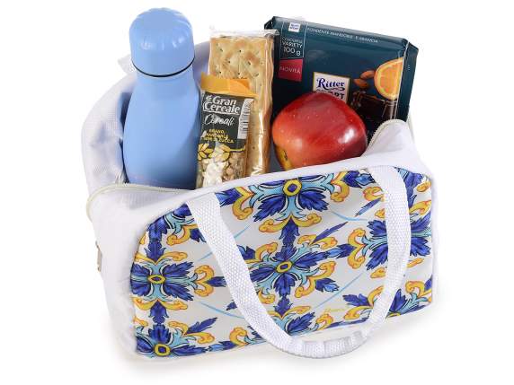 Thermal lunch bag with zip closure and handles