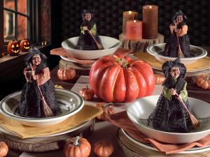 How to decorate the Halloween table