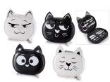 Cat-shaped leatherette manicure set with 7 accessories