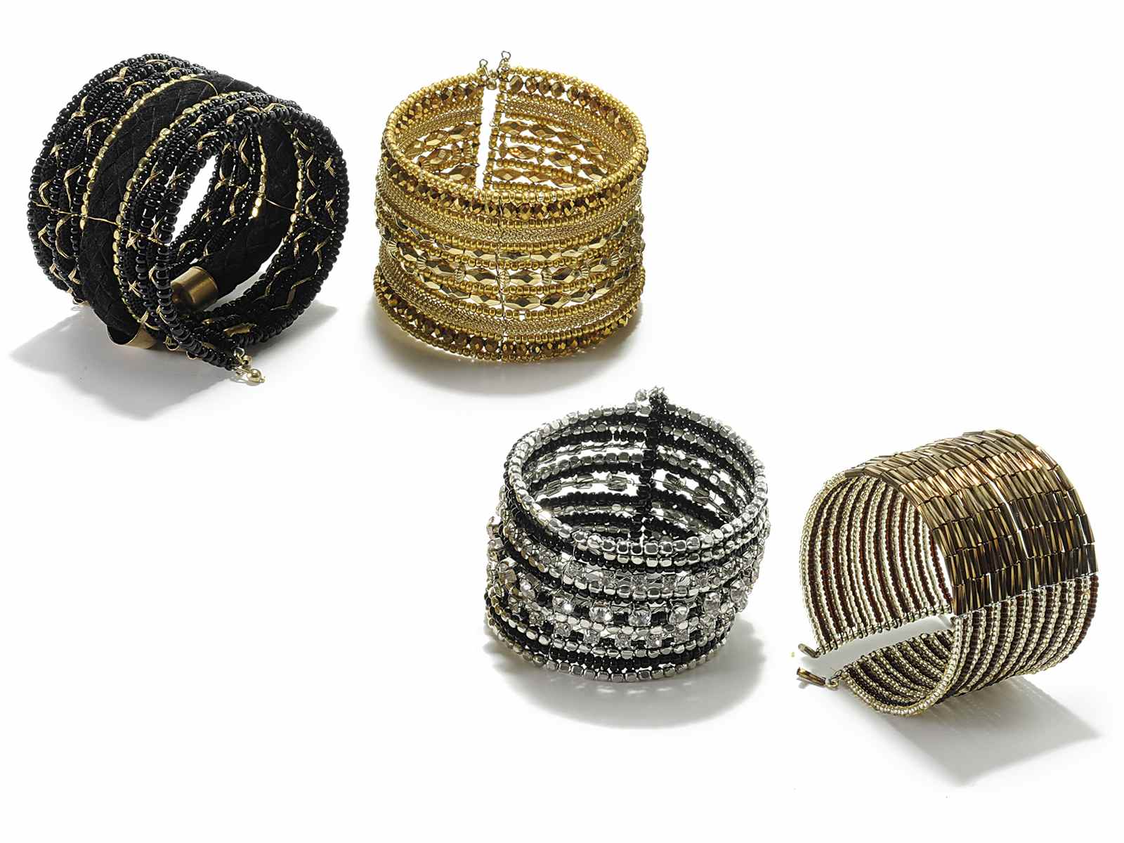 Set 4 Bracelets With Small Pearls And Paillettes 53 19 34 Art