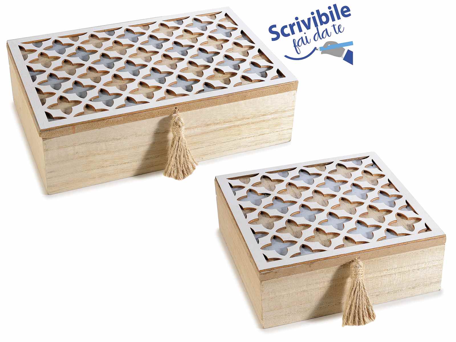 Set 2 scatole in legno con coperchio intagliato e nappina (51.52