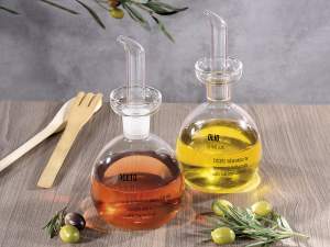 Ingrosso ampolla olio aceto vetro
