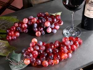 Decorative red grape bunch wholesaler