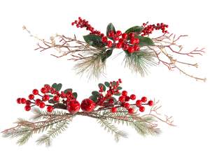 Wholesaler of red berry centerpieces