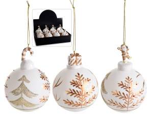 Bolas navideñas de cristal y adornos dorados al po