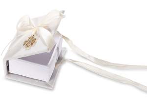 wholesale box book confetti clover