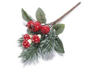 bouquet de Noël avec baies de pin