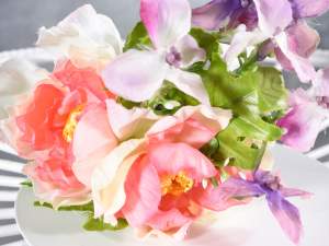 Vente en gros bouquet pivoines et fleurs artificie