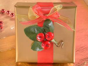 Wholesaler artificial berry leaves bouquets