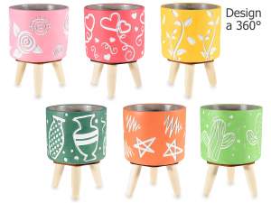 wholesaler of three-legged colored jars
