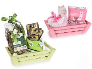 Wholesalers baskets crates colored wood