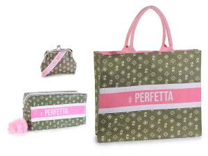 Conjunto de tote bag, estuche y monedero verde con estampado