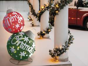 Ingrosso decori luminarie natale palline vetrina
