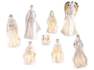 Noël: crèches et statues sacrées